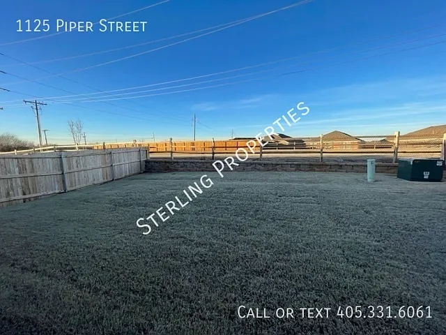 1125 Piper St — Photo 25