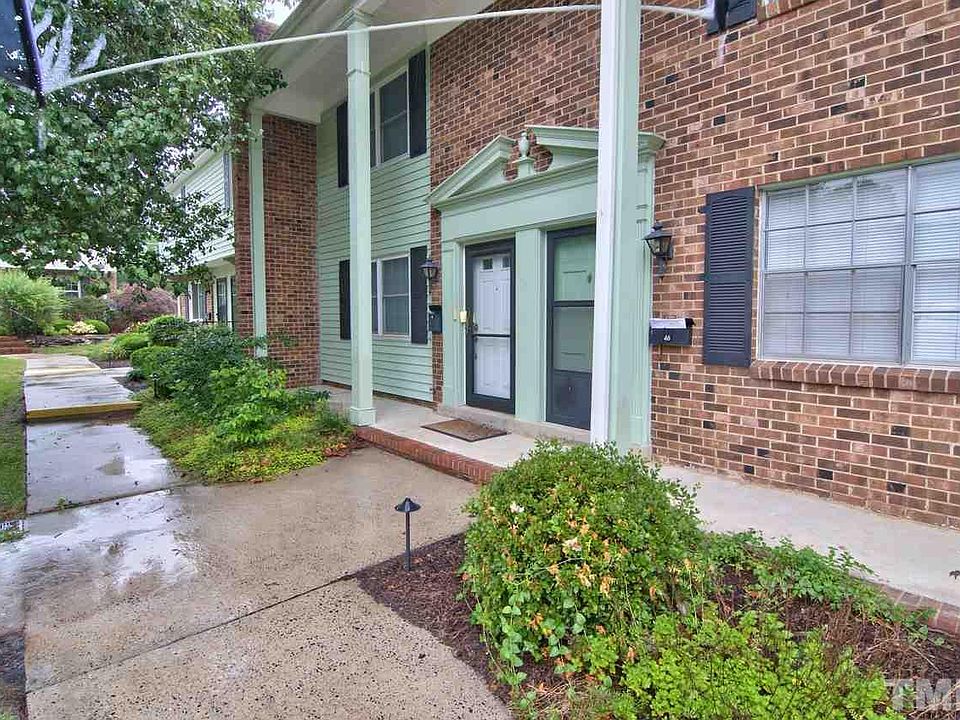 1st image of 1002 Willow Dr APT 46
