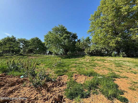 2nd image of 261 Ardmore Crossing Dr