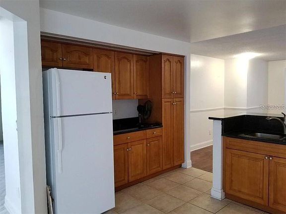 4th image of 1318 Abberton Dr #8