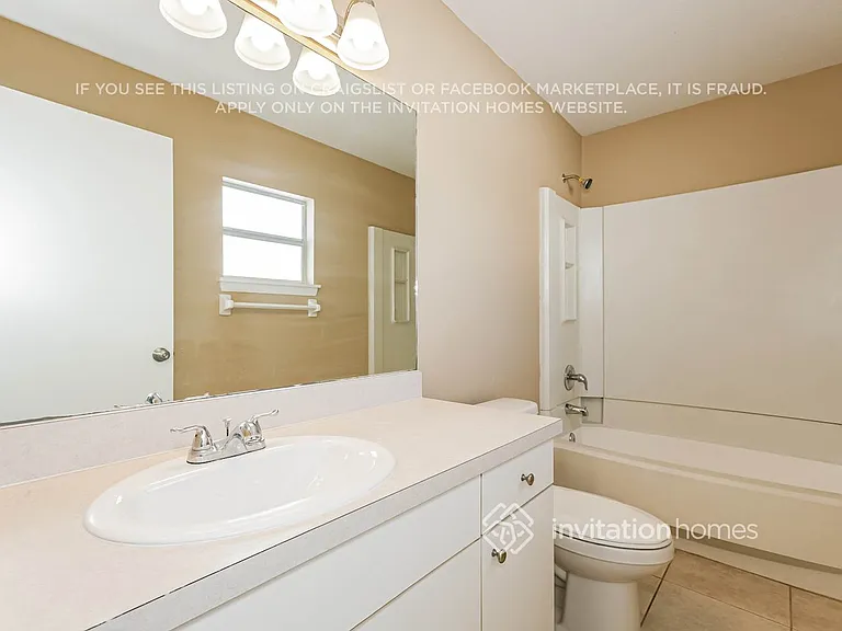1319 W Knollwood St — Photo 12