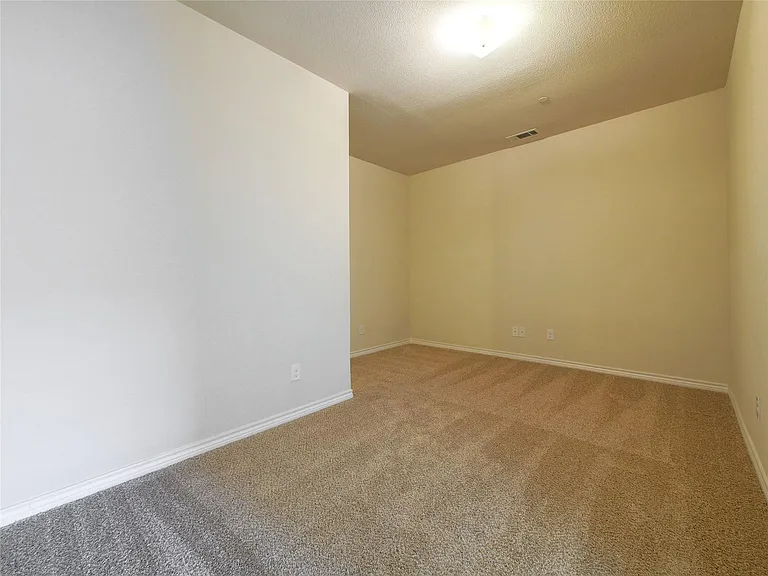 5409 Dolores Pl — Photo 18