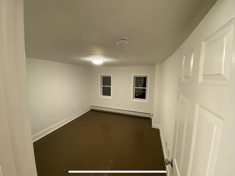 414 E Kiefer Ave — Photo 4