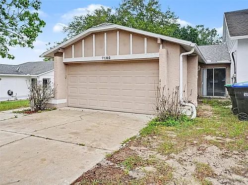 7102 Harbor Heights Cir Photo 1