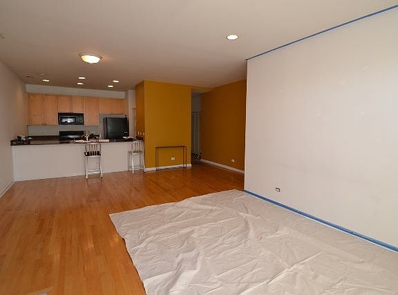 4th image of 1555 W School St #Fourb