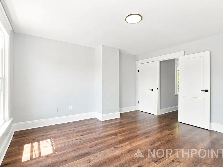 578 Stewart Ave — Photo 9