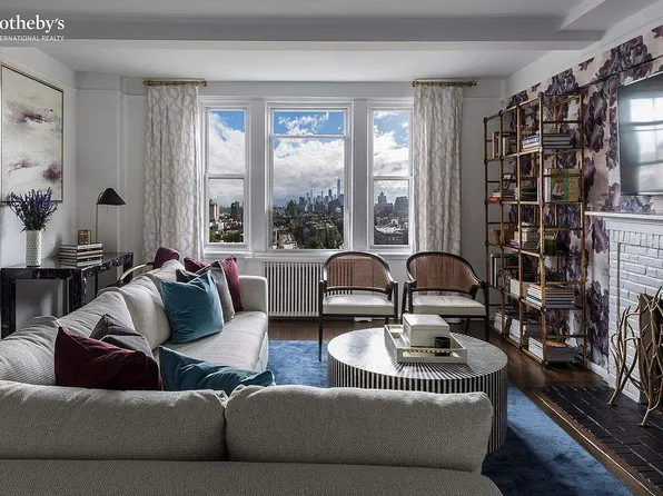 299 W 12th St APT 15E, New York, NY 10014