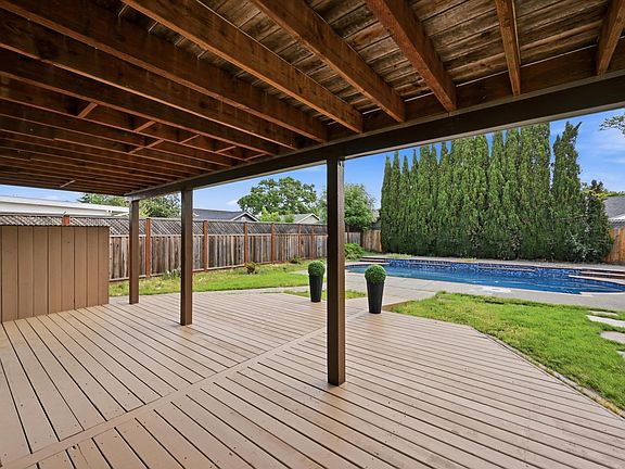 5th image of 450 Nikki Drive