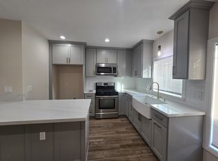 668 W Bonnie Brae Ct #B, Ontario, CA 91762