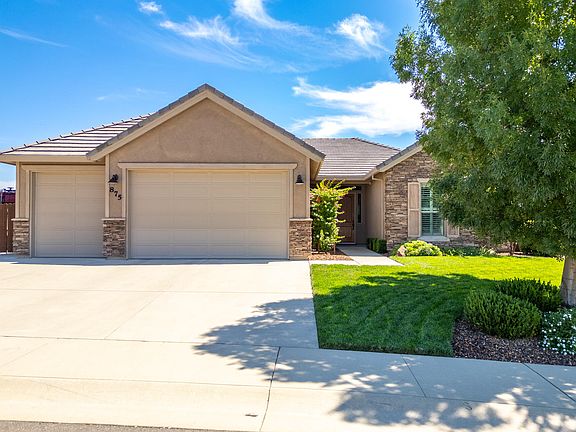 2nd image of 875 Wind Cove Dr