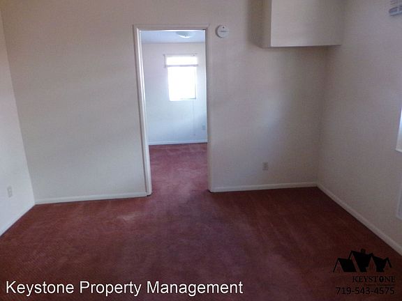4th image of 420 W 10th St APT 4