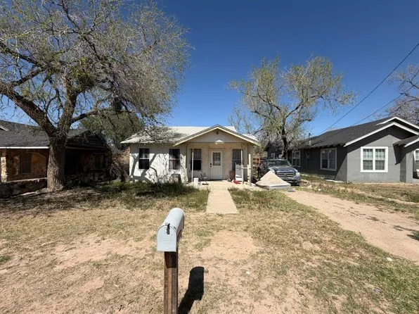 1105 E 4th St, Big Spring, TX 79720