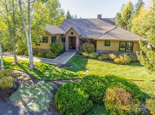 17450 Canoe Camp Dr, Bend, OR 97707