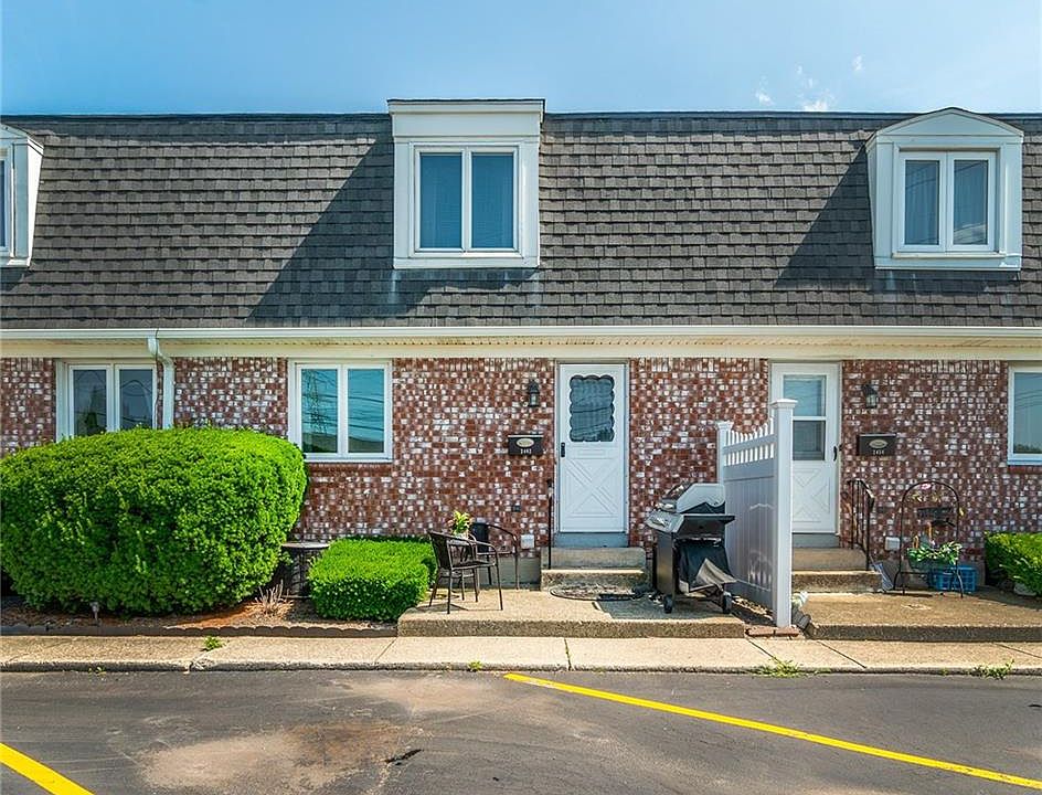 1st image of 2462 Colvin Blvd