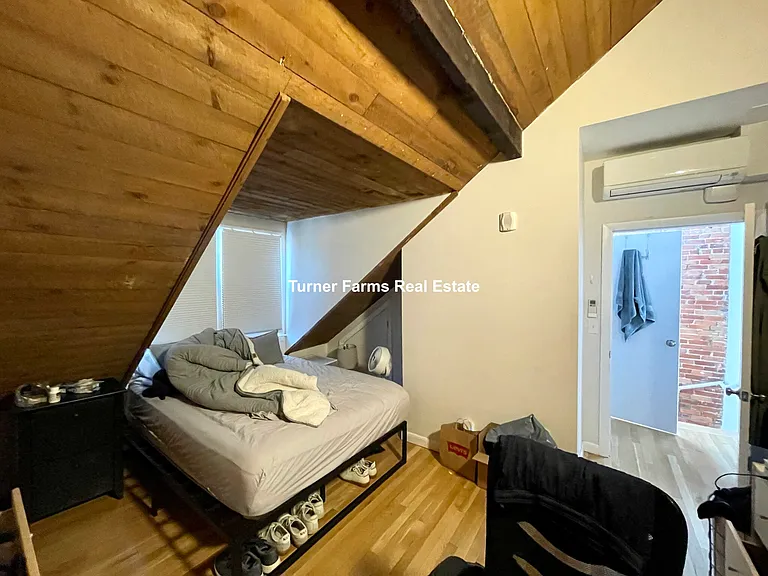 158 Broadway #3 — Photo 20