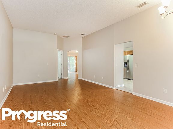 5th image of 8330 W Staplehurst Dr