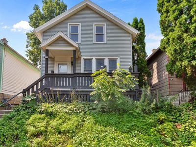 321 East Smith STREET, Milwaukee, WI, 53207