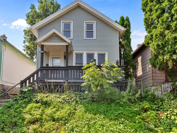 321 East Smith STREET, Milwaukee, WI 53207