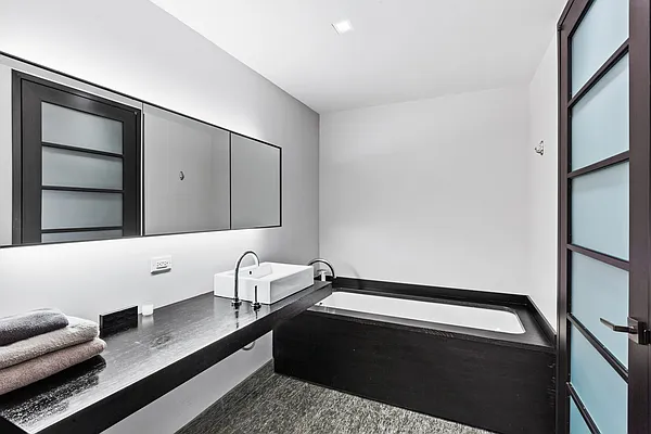 Sold by Platinum Properties | media 7