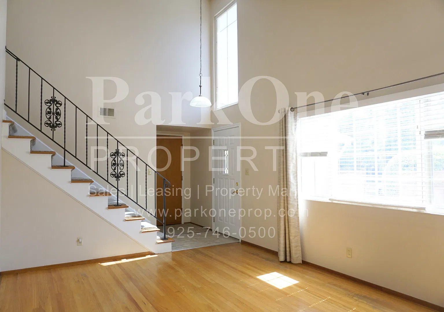 Beautiful 4-Bedroom Single Family Home with Spacious Yard | Great Location — Photo 3
