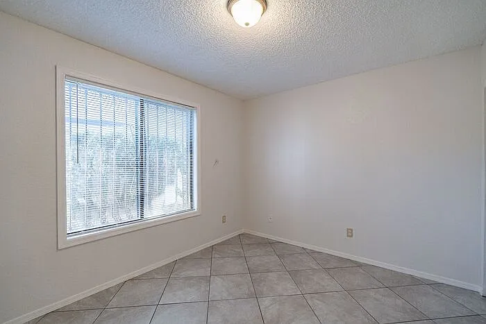 2434 N Palo Hacha Dr — Photo 18