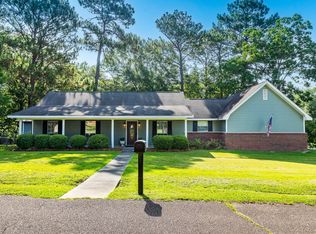 26 Scarlet St, Purvis, MS 39475