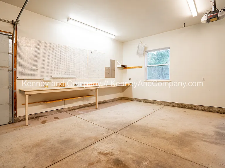 155 Indian Wells Ln — Photo 30