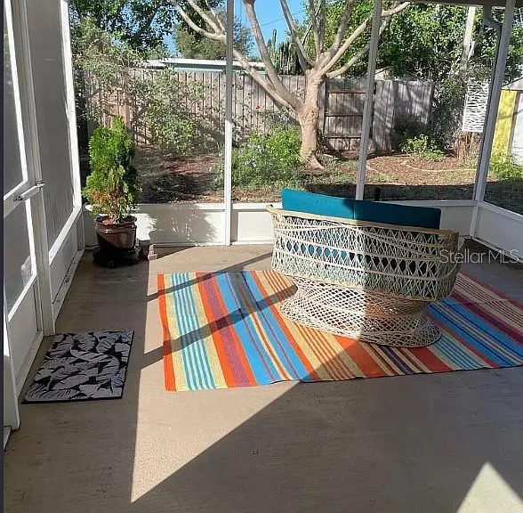 641 Folsom St S — Photo 13