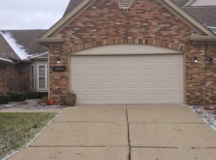 39644 Glenview Ct #30, Northville, MI