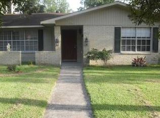 1207 E Fabian St, Gonzales, LA 70737