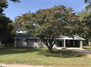 1121 Hickory Ln, Anderson, SC 29624