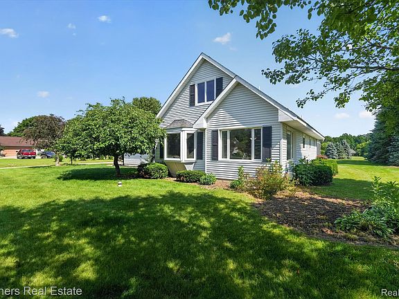 2nd image of 9145 Apple Orchard Dr