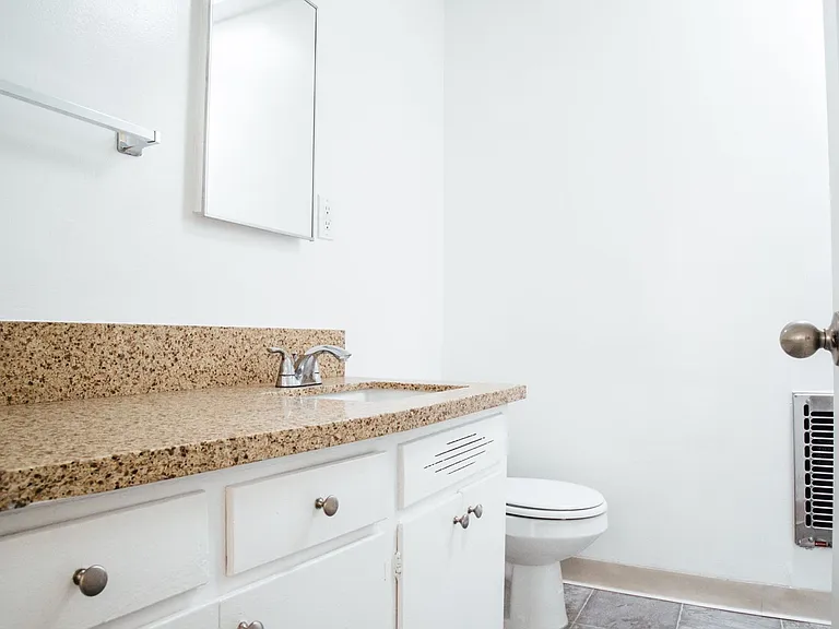 1031 N Ogden Dr — Photo 10
