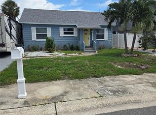 552 78th Ave, Saint Pete Beach, FL 33706