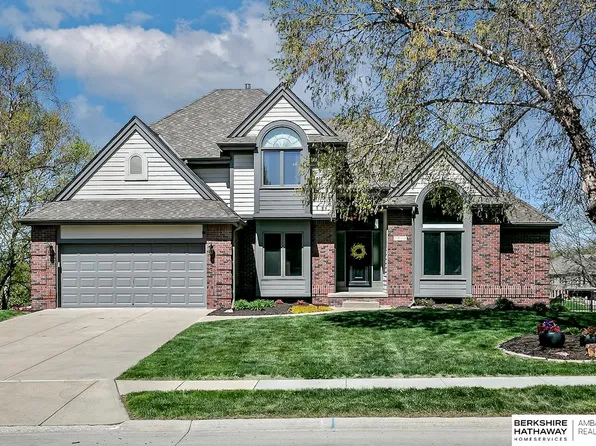 1910 S 183rd Cir, Omaha, NE 68130