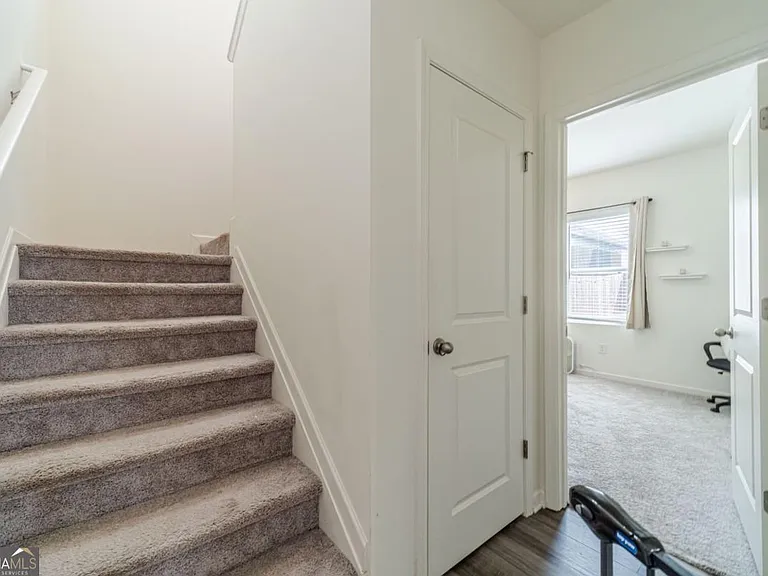 222 Knightsbridge Ln — Photo 14