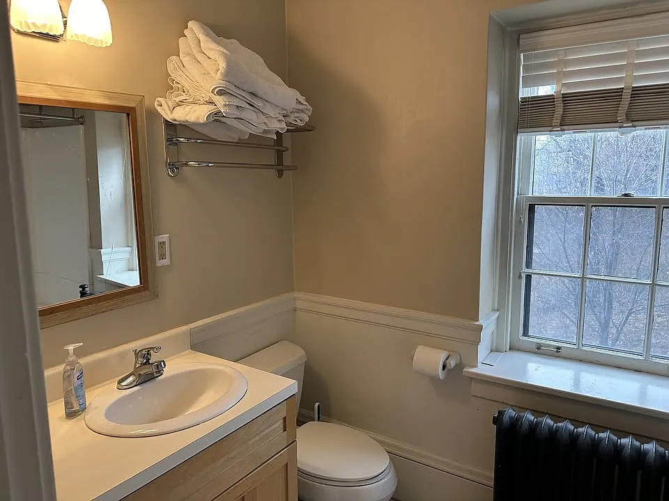 2 bed, 1200 sqft, $2,350 — Photo 1