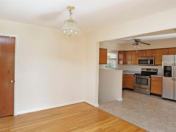 5th image of 1243 Gainesway Dr