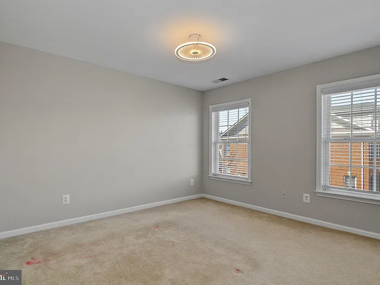 4619 Hummingbird Ln — Photo 17