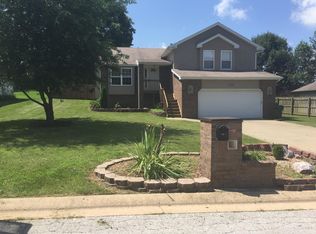 300 W Warren Ave, Ozark, MO 65721