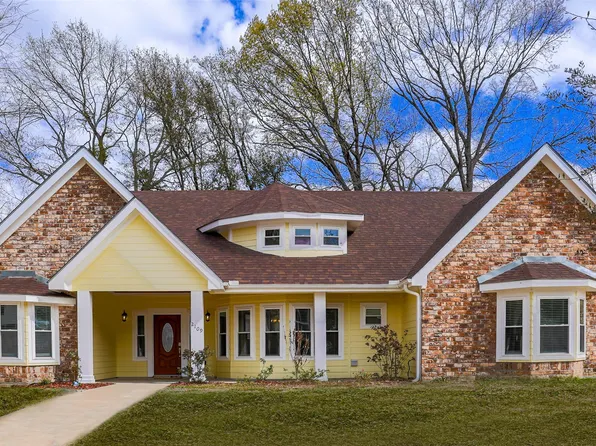 2109 Micah Dr, Mount Pleasant, TX 75455