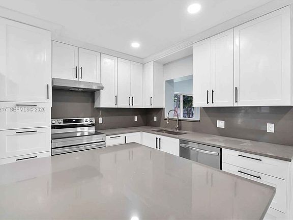 4th image of 4725 NW 5th Ct