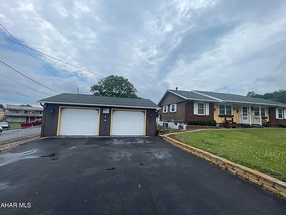 2nd image of 603 S 13th St