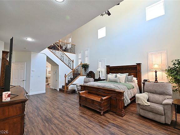 5th image of 2729 Kildrummie St