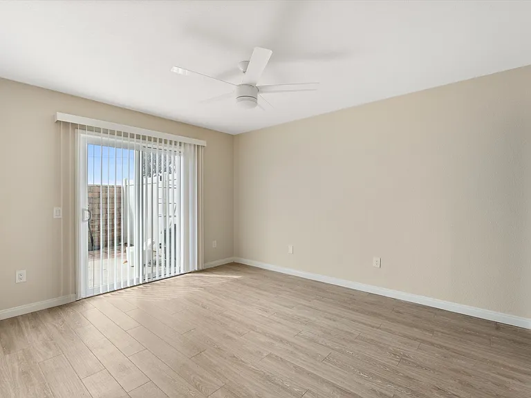 Starlight Ridge Apartments- Yucaipa, CA — Photo 11