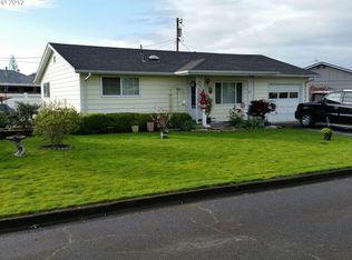 2070 Country Club Rd, Woodburn, OR 97071