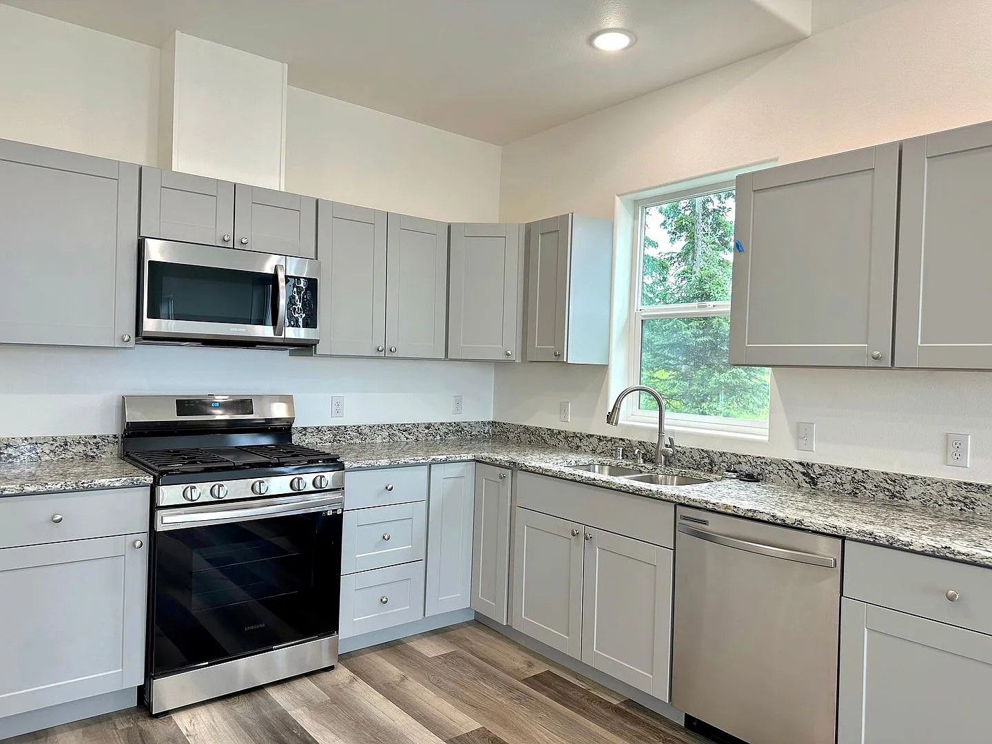 1529 Pey Drive — Photo 3