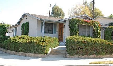1st image of 806 Caballo Ave
