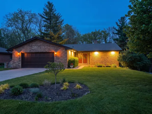 5017 Brookview Rd, Rockford, IL 61107