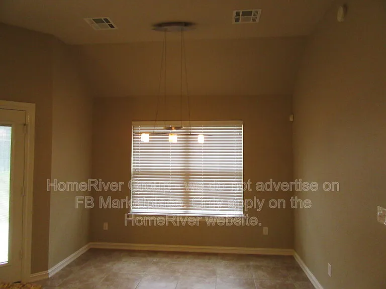 1012 W Fargo Ln — Photo 19